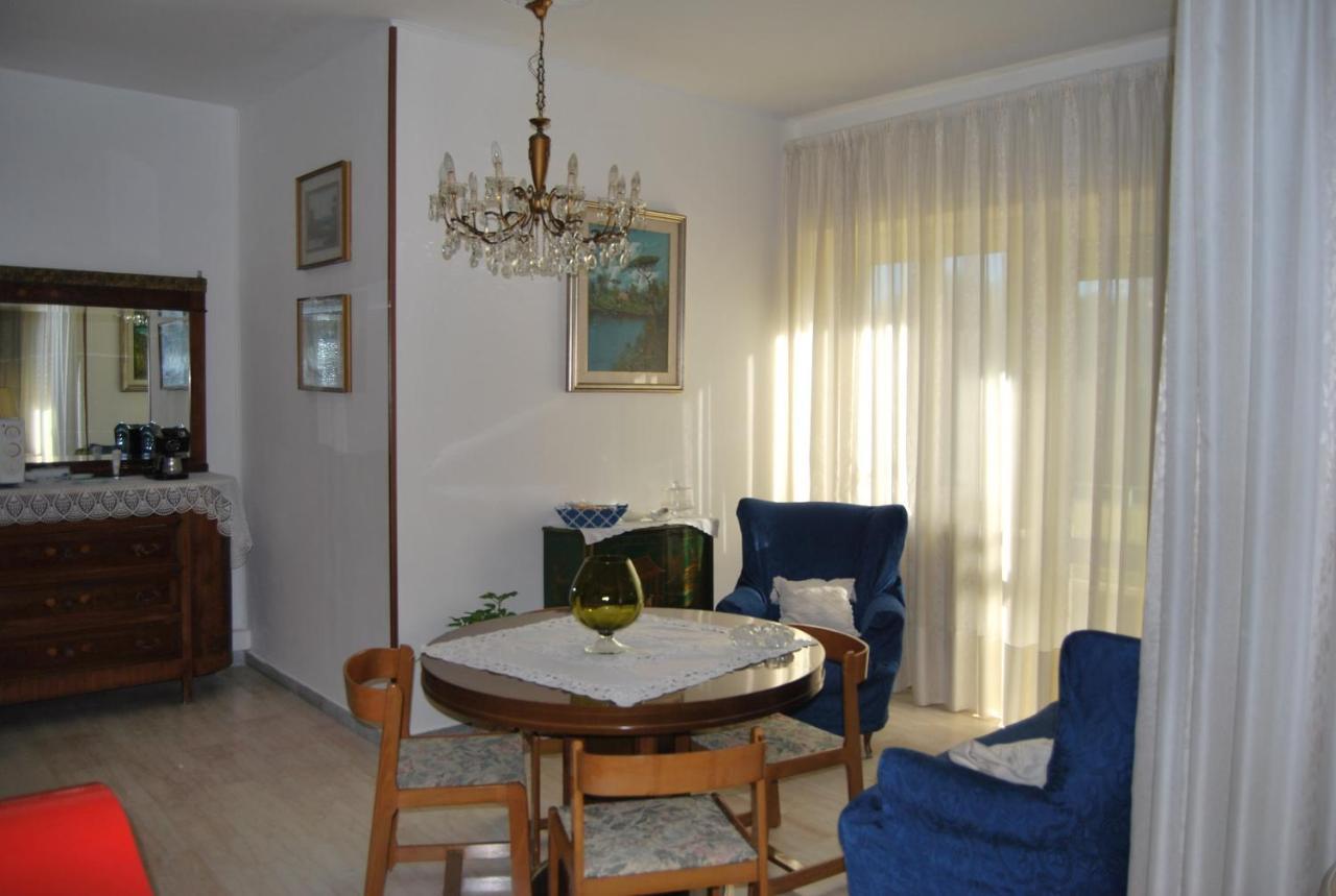A Casa Di Lidia B&B Gaeta Exteriör bild