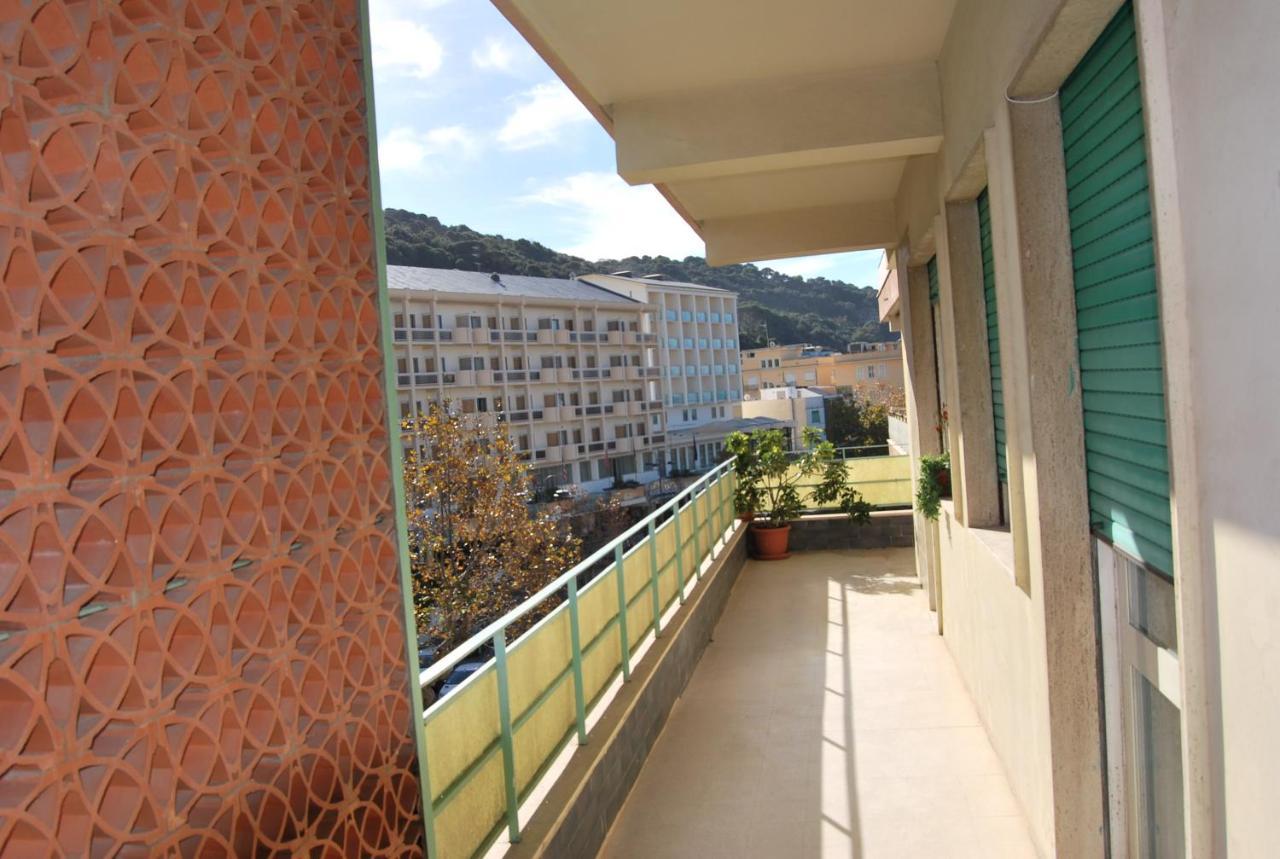 A Casa Di Lidia B&B Gaeta Exteriör bild